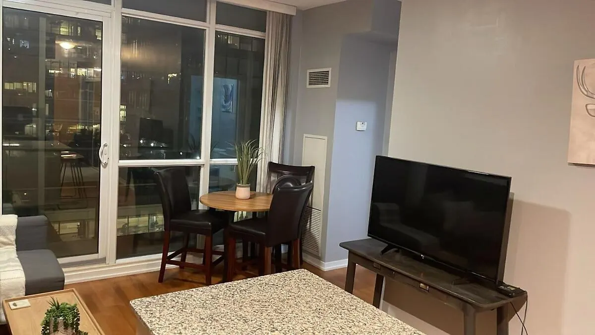 1 Bd And Den At Scotiabank Arena Lejlighed Toronto Canada